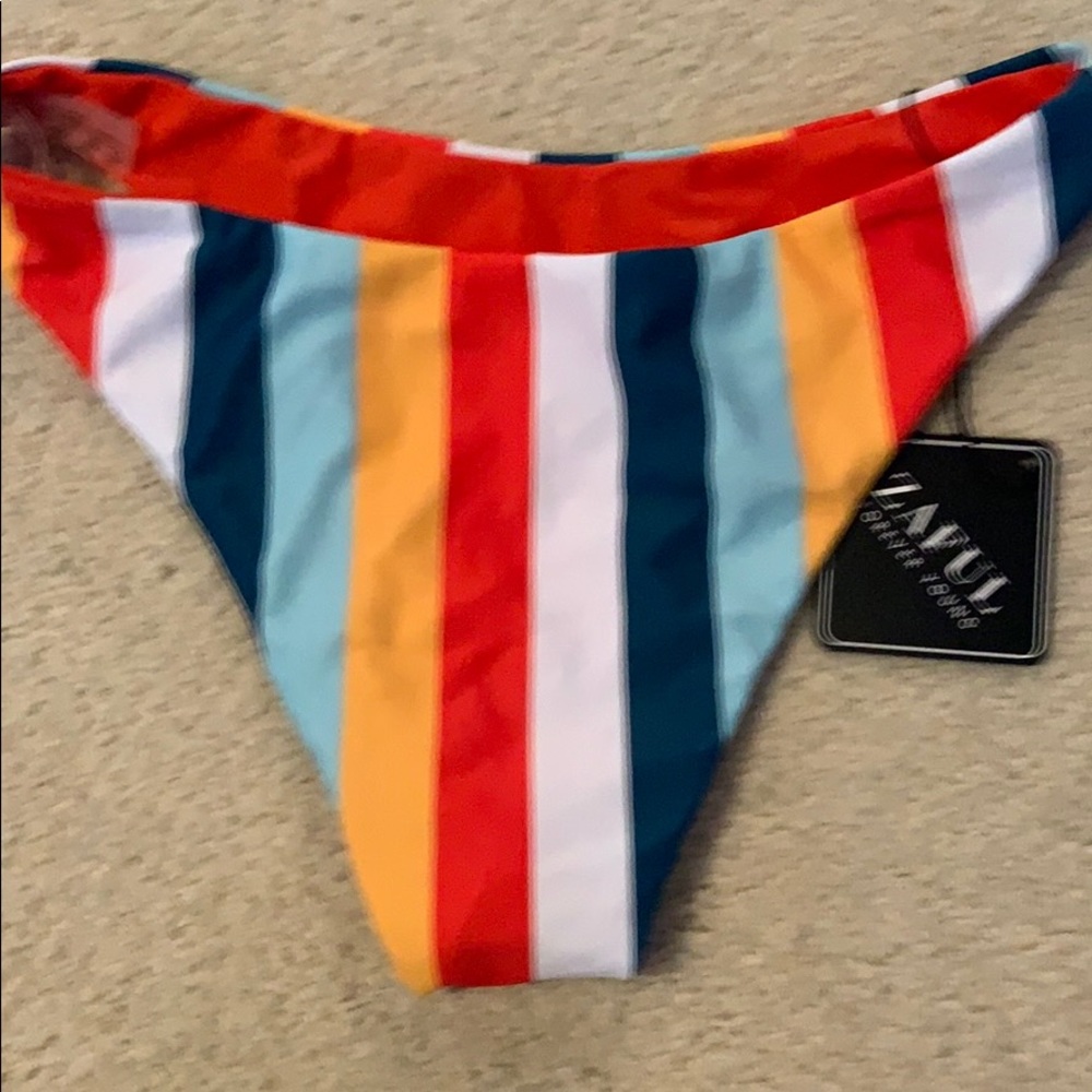 Bikini Set - Picture 4 of 4